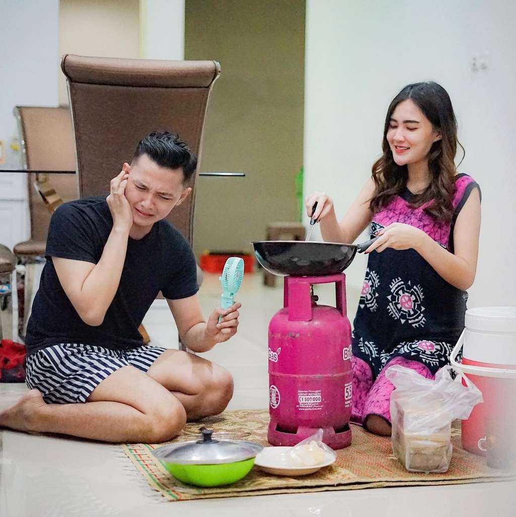 Hamil 6 Bulan, Tubuh Nella Kharisma Bikin Syok 