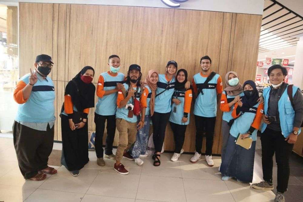 10 Momen Seru Glenca Chysara Ajak Anak Yatim Belanja di Mall