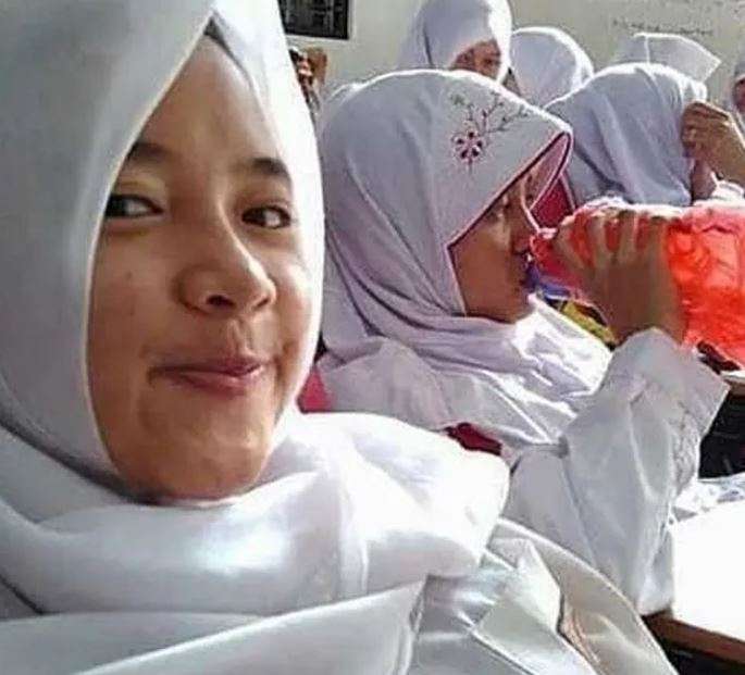 8 Foto Lawas Nissa Sabyan Sekolah SMK Otomotif, Paling Beda!