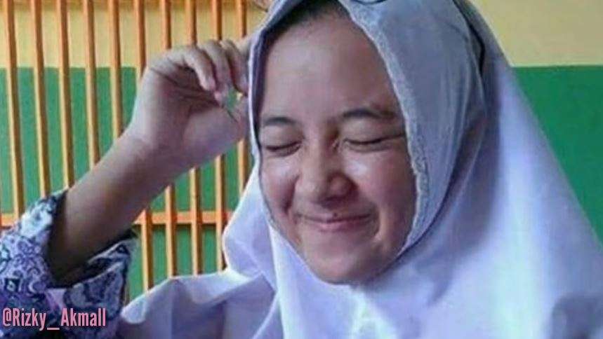 8 Foto Lawas Nissa Sabyan Sekolah SMK Otomotif, Paling Beda!
