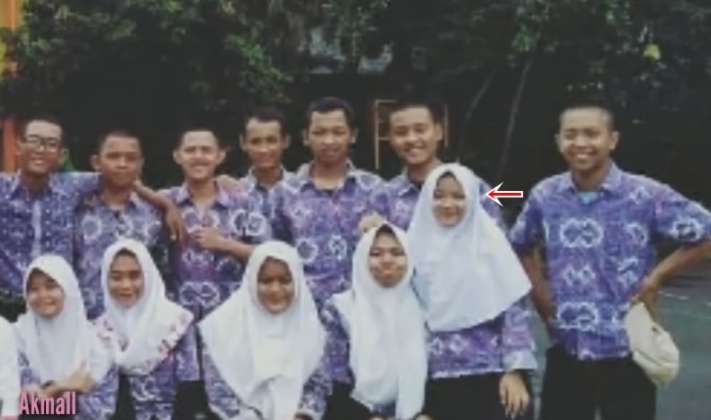 8 Foto Lawas Nissa Sabyan Sekolah SMK Otomotif, Paling Beda!