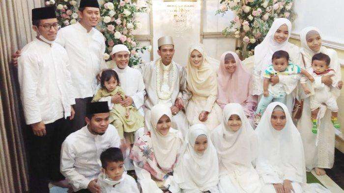 10 Potret Pernikahan Ustaz Abdul Somad dan Fatimah