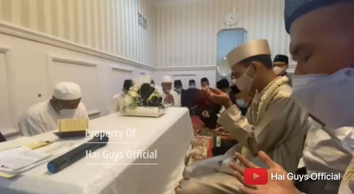 10 Potret Pernikahan Ustaz Abdul Somad dan Fatimah
