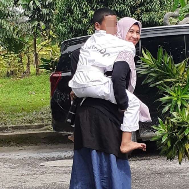 10 Potret Mellya Juniarti, Mantan Istri Ustaz Abdul Somad
