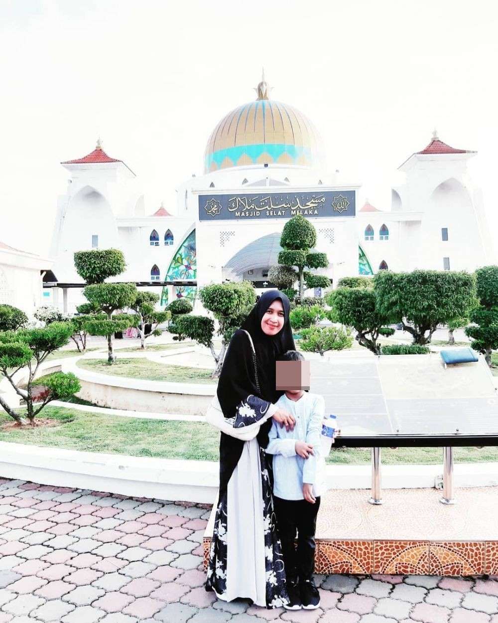 10 Potret Mellya Juniarti, Mantan Istri Ustaz Abdul Somad