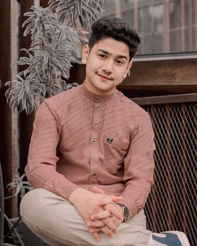 8 Potret Tampan Syakir Daulay 'Ustad David' di PPT Jilid 14