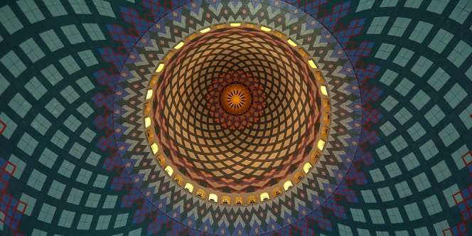 Megahnya Masjid Nasional Al Akbar Surabaya