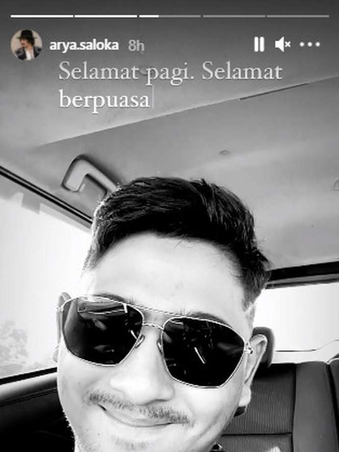 7 Potret Terbaru Arya Saloka Usai Potong Rambut, Bikin Syok!