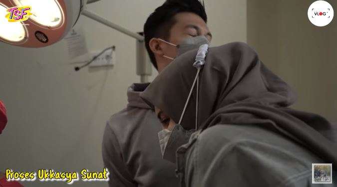 10 Momen Anak Zaskia Sungkar Disunat, Irwansyah Sempat Takut