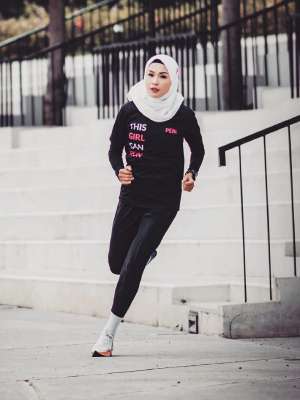 Potret 5 Seleb Hijab Olahraga, Gayanya Bisa Jadi Panutan!