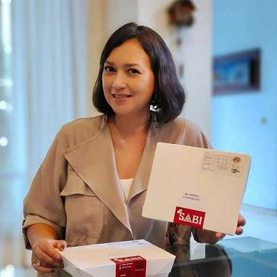 Potret 15 Seleb Tampak Awet Muda di Usia Lebih dari 50 Tahun