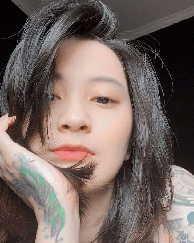 9 Foto Nadia Zerlinda, Selebgram Kembaran Nagita Slavina