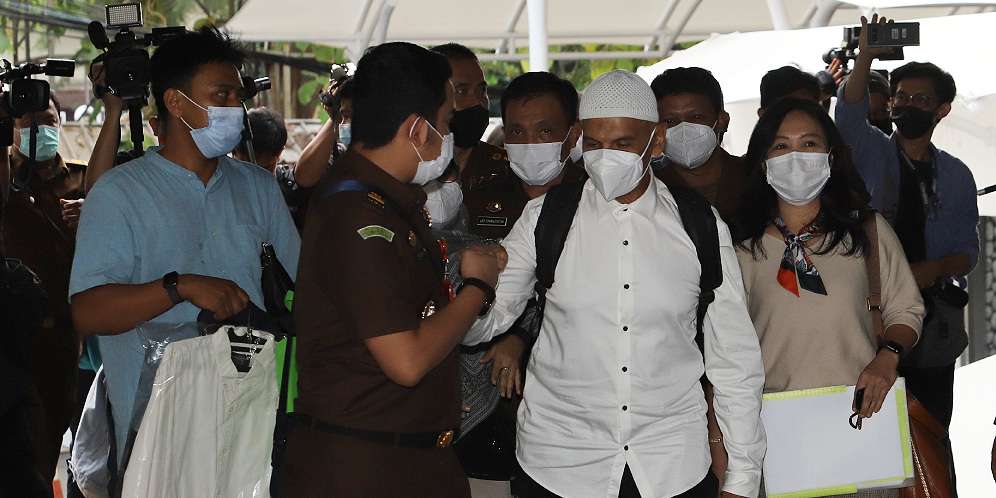 Potret Mark Sungkar Jadi Tahanan Kota