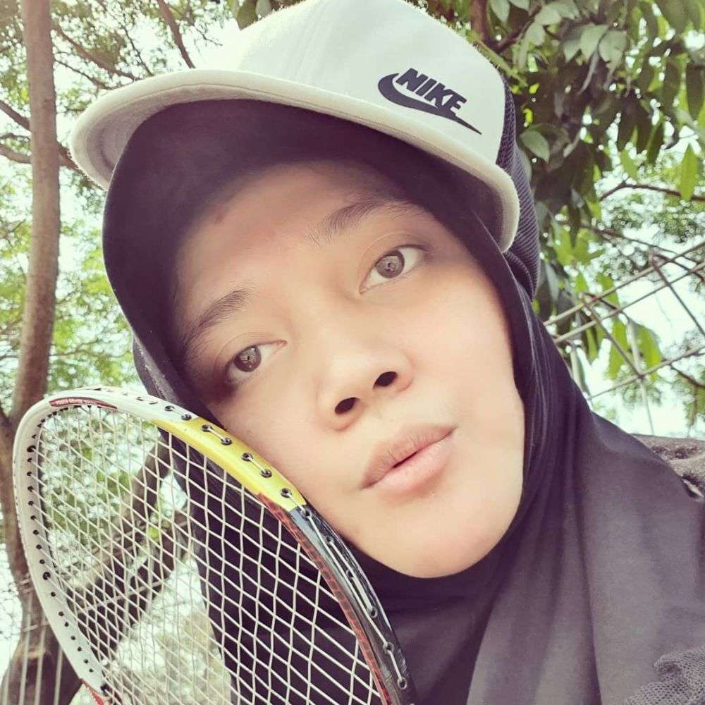 Mempesona, 7 Potret Sulis Penyanyi Religi Tanpa Makeup
