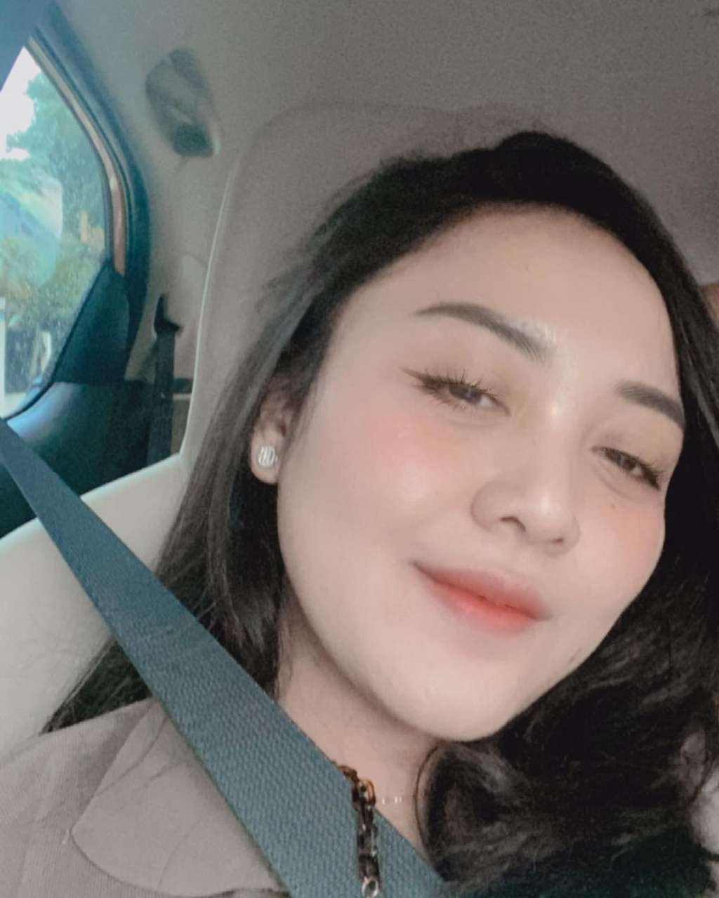 8 Potret Rizky Riadiani, Tangan Kanan Raffi-Nagita yang Cantik