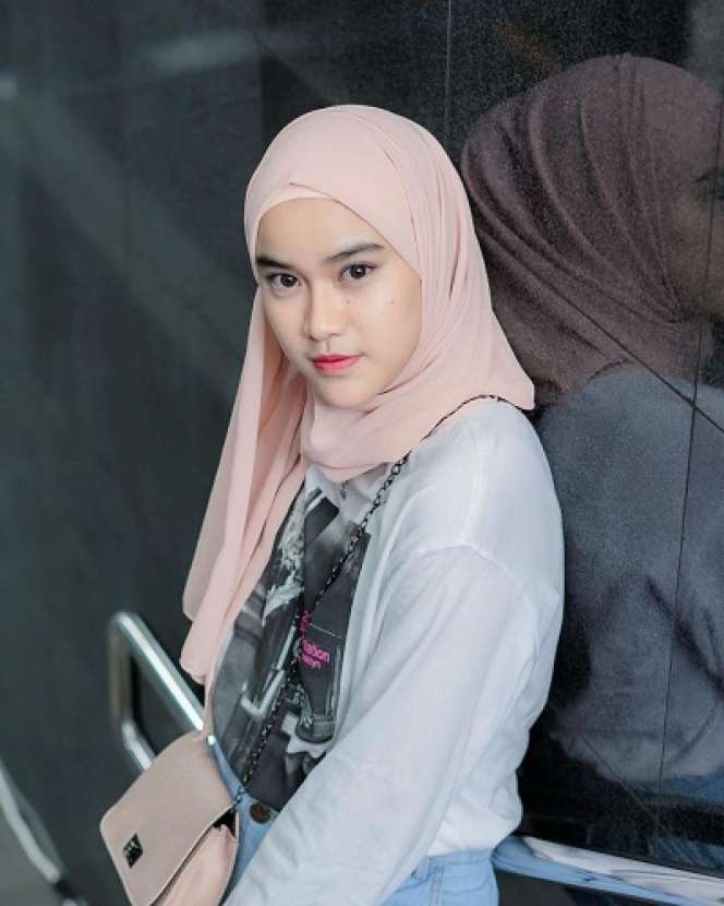 9 Potret Cantik Uty Bonita Eks Member JKT48 Tampil Berhijab