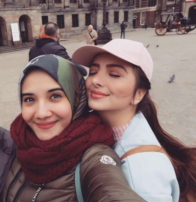 Si Cantik Jelita Sarah Samantha, Sepupu Bule Shiren & Zaskia 