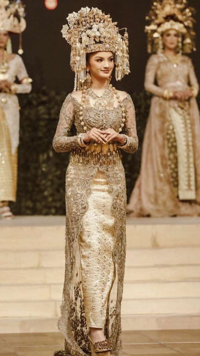 Keseharian Sosok Sabrina Anggraini, Pacar Cantik Bos Ruangguru