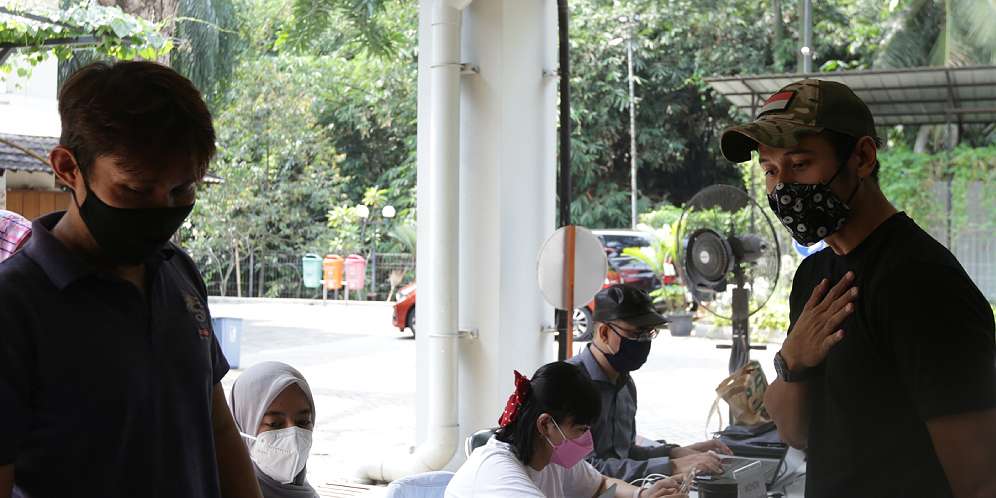 Artis Divaksin, Momen Chico Jericho Takut Jarum Suntik