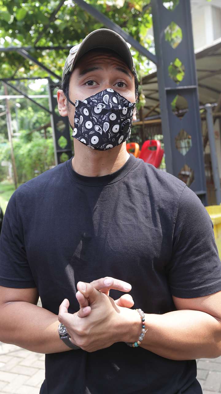 Artis Divaksin, Momen Chico Jericho Takut Jarum Suntik