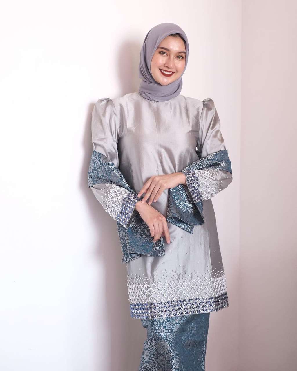 Potret Putri Indonesia Kini Mantap Berhijab