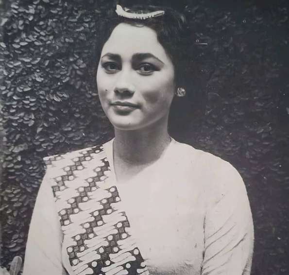 9 Potret Cantik Suzanna Semasa Muda, Jarang Tersorot!