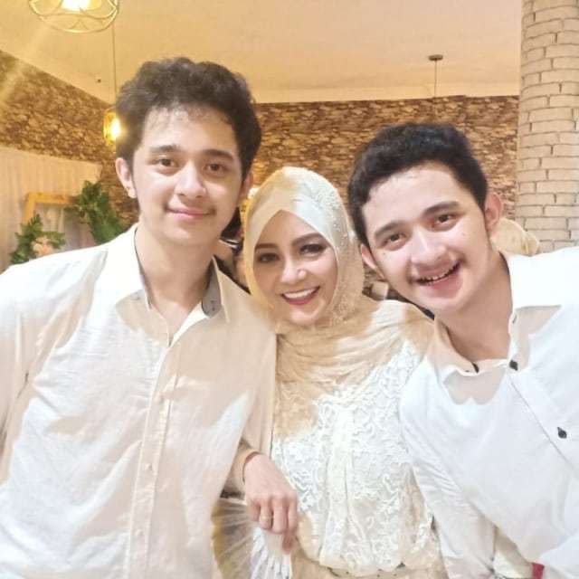 8 Foto Terbaru Nakula & Sadewa Beranjak Dewasa, Glow Up Abis!