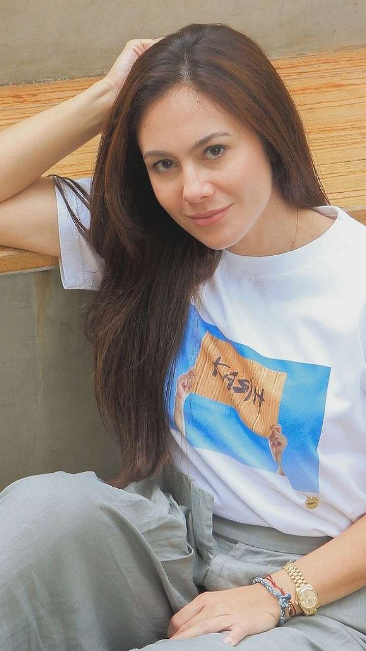 5 Aktris Cantik Blasteran yang Sering Dikira Non Muslim