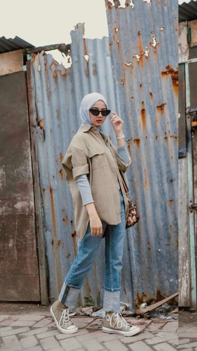 Cantiknya Cut Rauzha Amalia, Langganan Gambar Belakang Truk