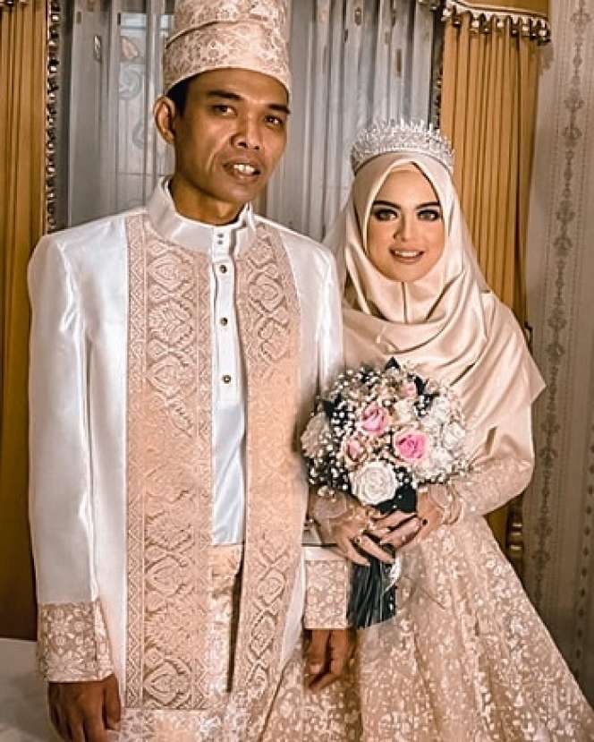 Momen Resepsi UAS & Fatimah Az Zahra, Riasan Istri Disorot