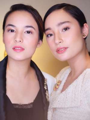 Potret 5 Seleb Berwajah Mirip, Bak Saudara Kembar!