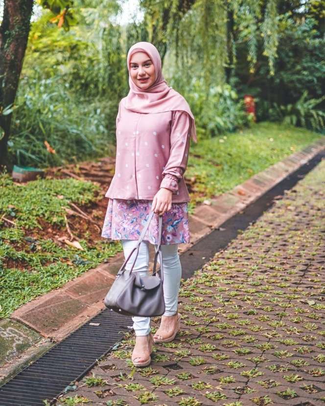 Potret 6 Seleb Blasteran si Ratu Sinetron