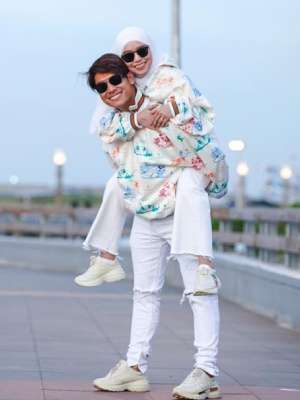 5 Potret Prewedding, Rizky Billar dan Lesty Umumkan Menikah