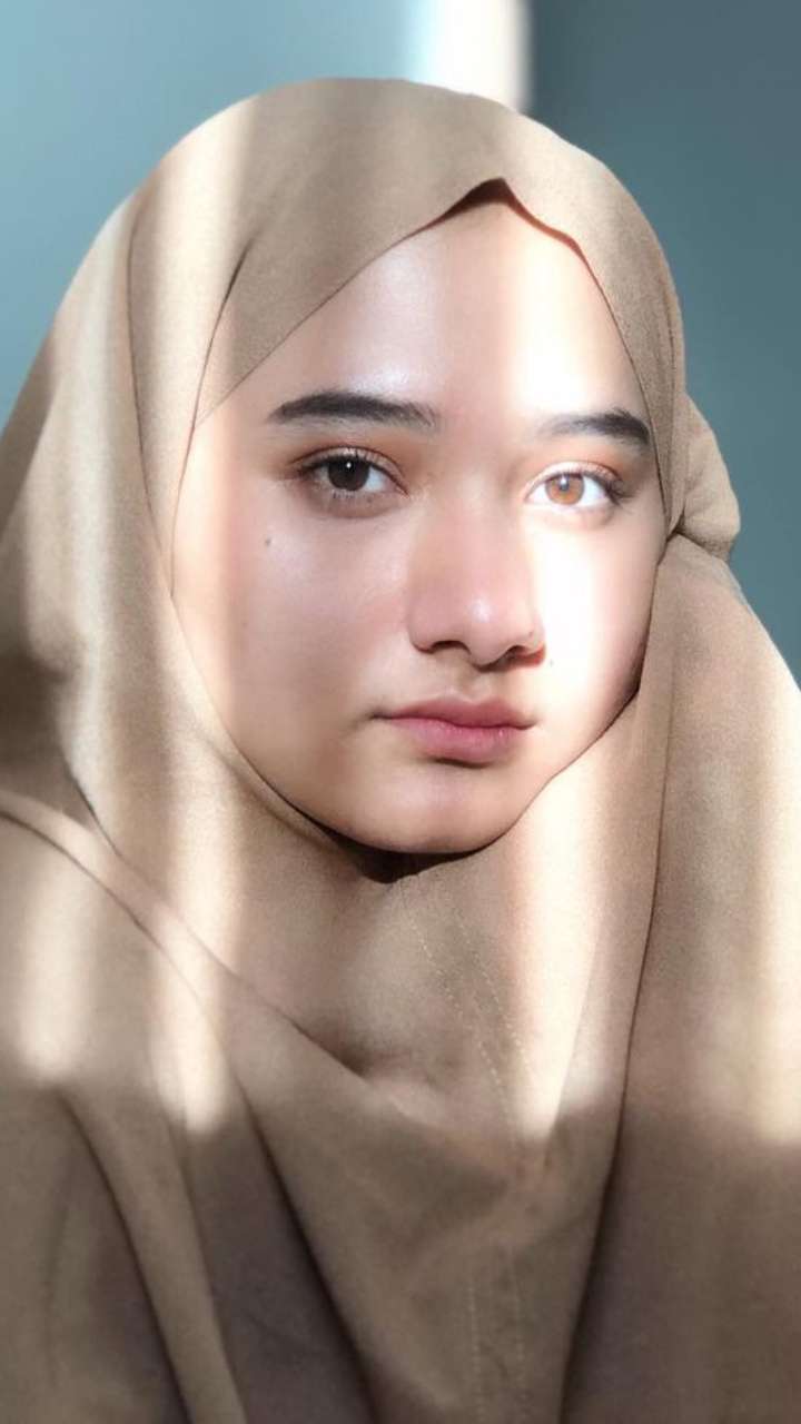 Lebih Dekat dengan Nadzira Shafa Calon Istri Anak Ustaz Arifin