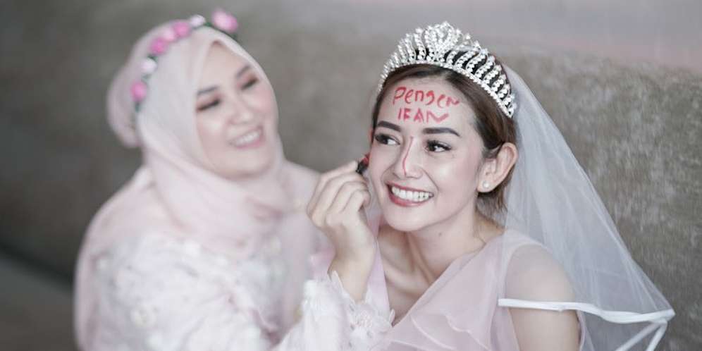 Potret Bridal Shower Citra Monica, Salfok ke Wajahnya