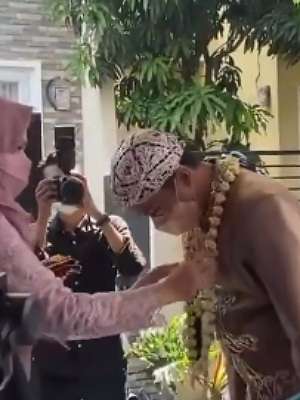 5 Momen Pernikahan Fathur UGM yang Ramai Disorot