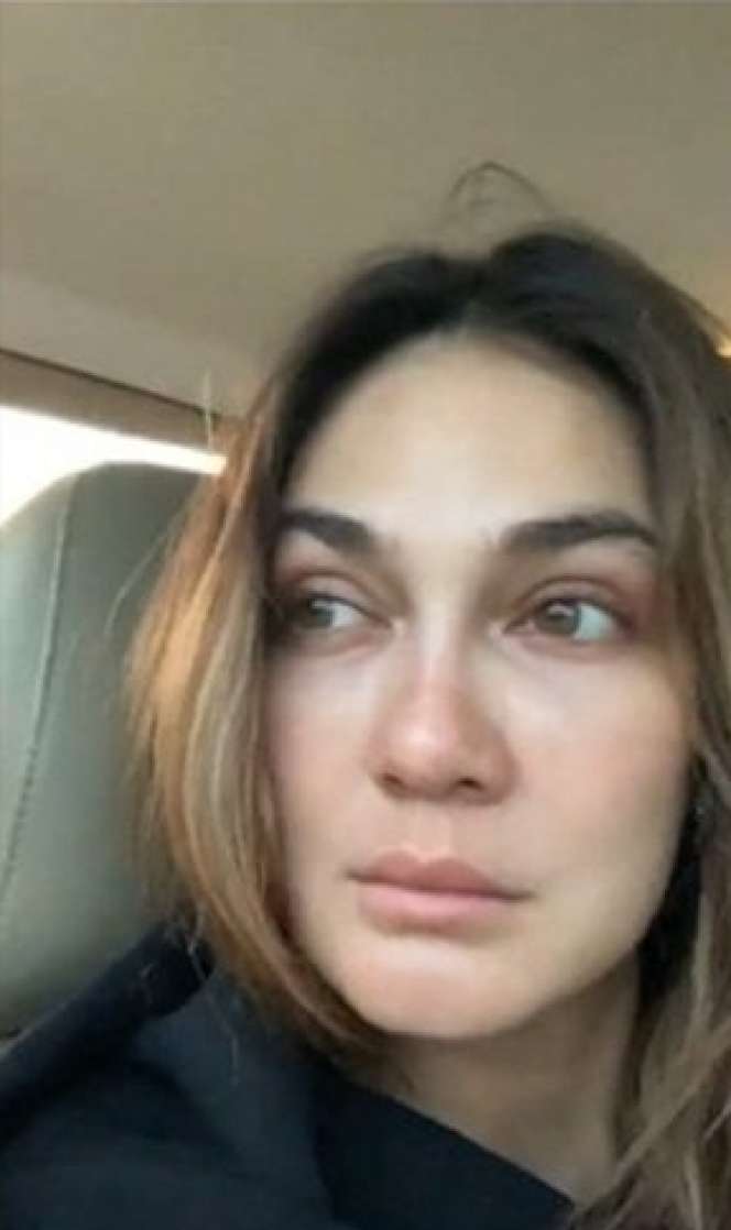 Potret Cantik Luna Maya saat Muka Bantal, Auranya Menawan!