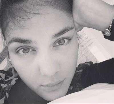 Potret Cantik Luna Maya saat Muka Bantal, Auranya Menawan!