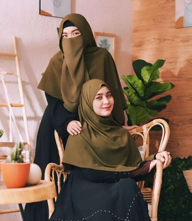 Potret Kedekatan Sherel Thalib dengan Adik Ipar, Wafiq Malik