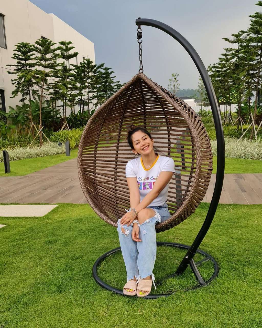Deretan Artis yang Dulunya Pernah Jadi ART 