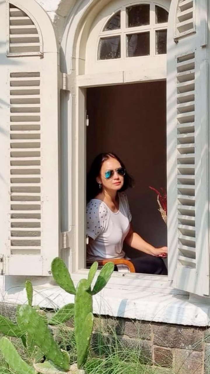 Potret 5 Artis Cantik Terlihat Awet Muda di Usia 50 Tahun