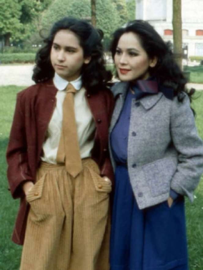 5 Gaya Stylish Ratna Sari Dewi Soekarno Saat Masih Muda
