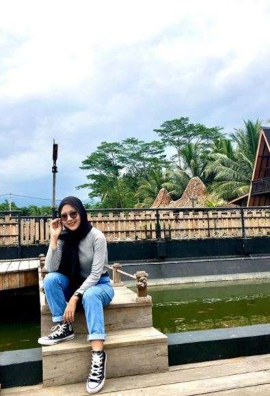 Keseharian Rakhma Lutfita Mempelai Wanita Viral Patahkan Besi