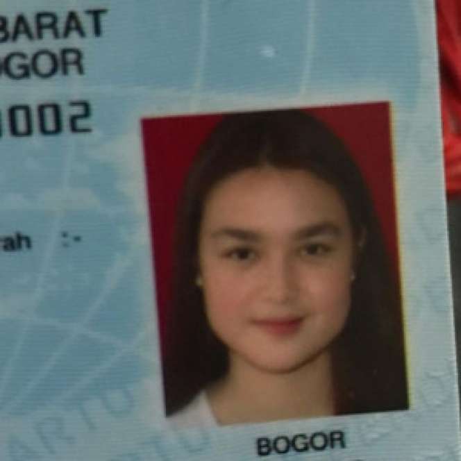 Penasaran Sosok Sebenarya si Cantik Hanna Kirana