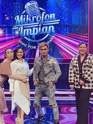 5 Potret Charly Eks ST12 Ubah Gaya Rambut, Nyaris Tak Dikenali