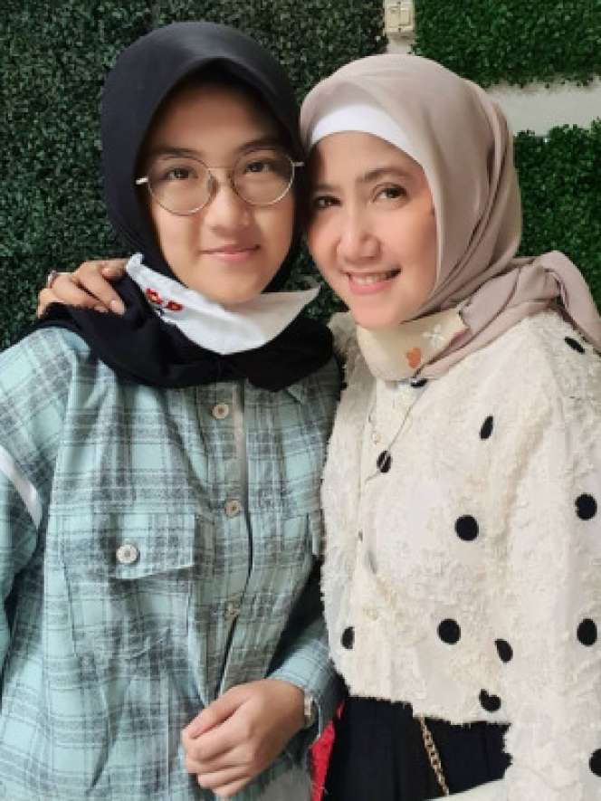 5 Putri Pedangdut Kondang yang Parasnya Curi Perhatian