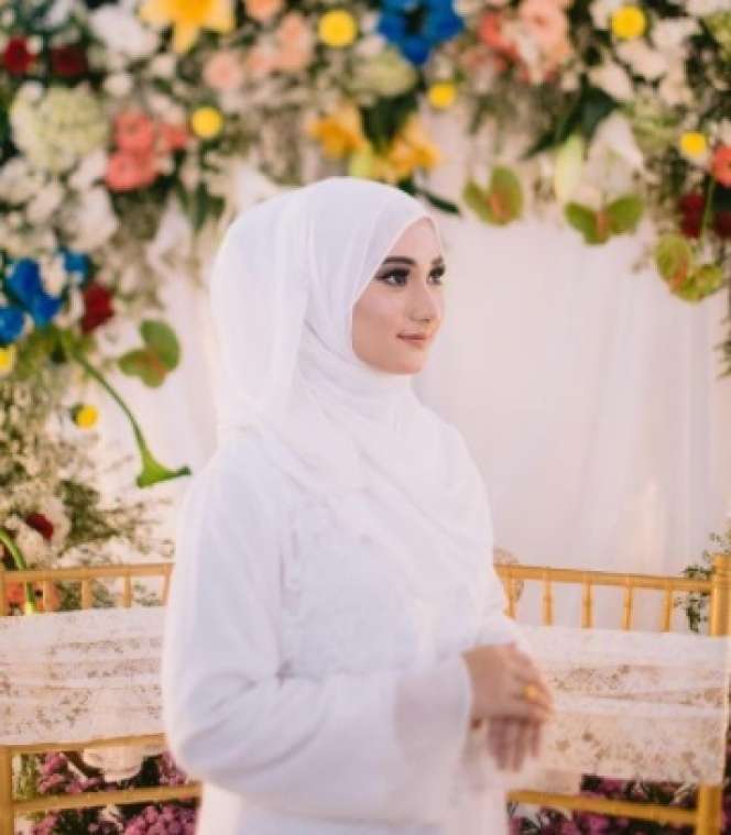 Sosok Sebenarnya Nadzira Shafa, Istri Ameer Azzikra