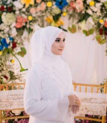 Sosok Sebenarnya Nadzira Shafa, Istri Ameer Azzikra