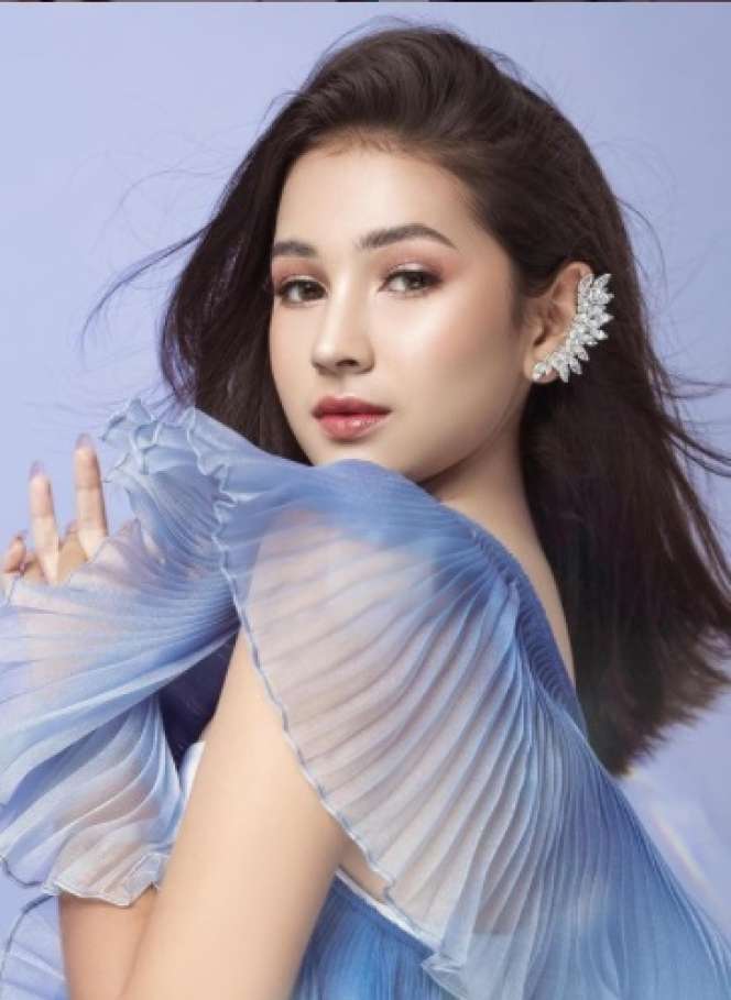 9 Potret Sandrinna Michelle, Tajir Melintir di Usia 14 Tahun