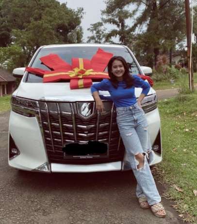 9 Potret Sandrinna Michelle, Tajir Melintir di Usia 14 Tahun